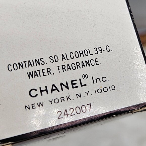 CHANEL No.22 Spray Cologne - Picture 3 of 10